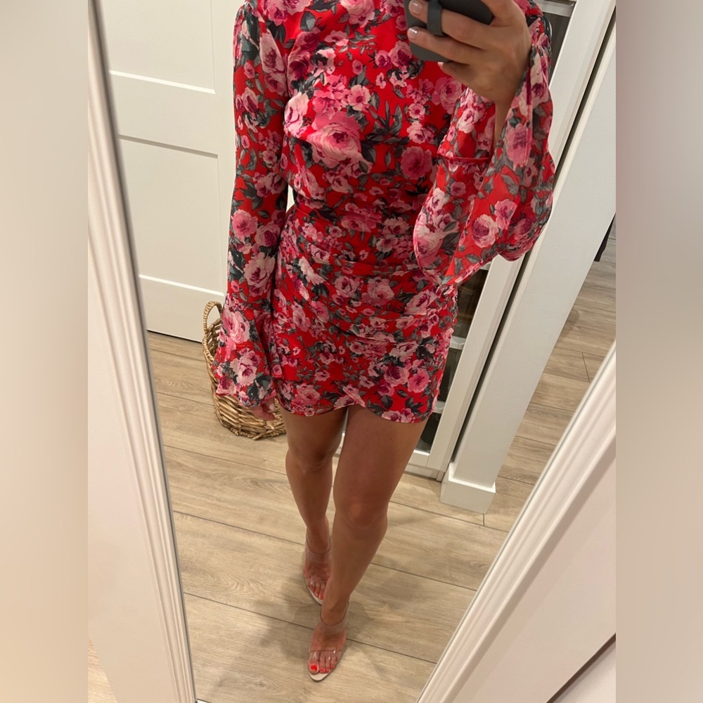 B Darlin open back red floral dress juniors size 3-4